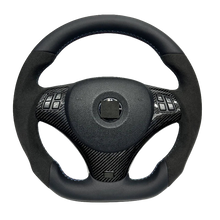 Cargar imagen en el visor de la galería, Volante de cuero y alcantara para BMW
