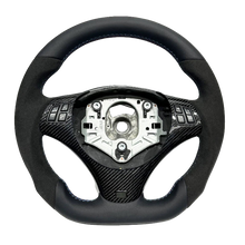 Cargar imagen en el visor de la galería, Volante de cuero y alcantara para BMW
